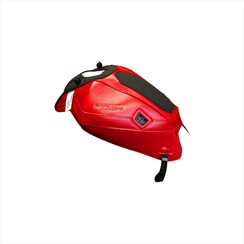 ■メーカー名：BAGSTER(バグスター) ■メーカー品番：1681B ■JAN：4548916234264 ・適応車両：MT-07 14-17 ヨーロッパのバイク文化が生んだタンクをカバーするための商品。幅広いカラーバリエーションで、愛車のイメージチェンジに最適です。タンクの保護はもちろん、専用タンクバッグのベースとしてもご使用いただけます。マグネット式の製品と違い、高速走行中にバッグが浮く心配はありません。色[カラー]：レッド/マットブラック 材質[素材]：PVC(合皮) 加工[有/無]：無 内容量[数量]：タンクカバー本体 幅：500mm 高さ：300mm 奥行(引き)：700mm 型番：1681 備考：※仕様変更によりバックルの色が写真と異なる場合がございます。仕様のご指定はお受けできかねますのでご了承ください。 特記事項：合皮製のため装着後、車体に馴染むまでしばらく時間がかかります。特に給油口付近、フチの部分など若干浮いた状態になる場合がございますが、仕様ですので製品に問題はありません。タンクバッグ装着時、バッグのサイズ・車種によっては乗車姿勢やハンドリングに支障が出たり、カウルへの干渉が発生する場合がございます。乗車前には必ず運転操作に問題が無いかご確認ください。 使用上の注意：【取付時】タンクに砂等の異物が入っている場合、擦れてタンクに細かな傷が発生する可能性があります。洗車後タンクが乾いた状態で取り付けを行ってください。【お手入れ】定期的に取り外し、タンクとタンクカバーのクリーニング、およびメンテナンスを行ってください。汚れが気になる場合は、マイクロファイバーでふき取るか、中性洗剤を使用し、ぬるま湯で洗い流してください。万が一雨などで濡れた場合には、陰干しをして、乾燥した上でご使用ください。 ※画像注意書き ： 画像1： 画像2：画像はホワイト/ブラックの装着イメージです 画像3：※2021年10月頃よりバックル部の色がシルバーへ仕様変更されております。 画像4：※2021年10月頃よりバックル部の色がシルバーへ仕様変更されております。 画像5：※2021年10月頃よりバックル部の色がシルバーへ仕様変更されております。 画像6：※2021年10月頃よりバックル部の色がシルバーへ仕様変更されております。 画像7： 画像8： 画像9： 画像10： ■カテゴリ：車用品・バイク用品 ＞＞ バイク用品 ＞＞ アクセサリー ＞＞ バッグ・ケース ＞＞ その他 ■分類：バイク用品,バイクパーツ（オートバイ/二輪車/モーターサイクル） ■有名バイク：ネイキッド,アメリカン,モタード,デュアルパーパス,レーサーレプリカ・スーパースポーツ,ツアラー/クルーザー,ミニバイク,ビッグスクーター,スクーター(原付バイク),ビジネスバイク,オンロード,オフロード,電動 ■キーワード：ツーリング(ロングツーリング),通勤,通学,ソロ,街乗り