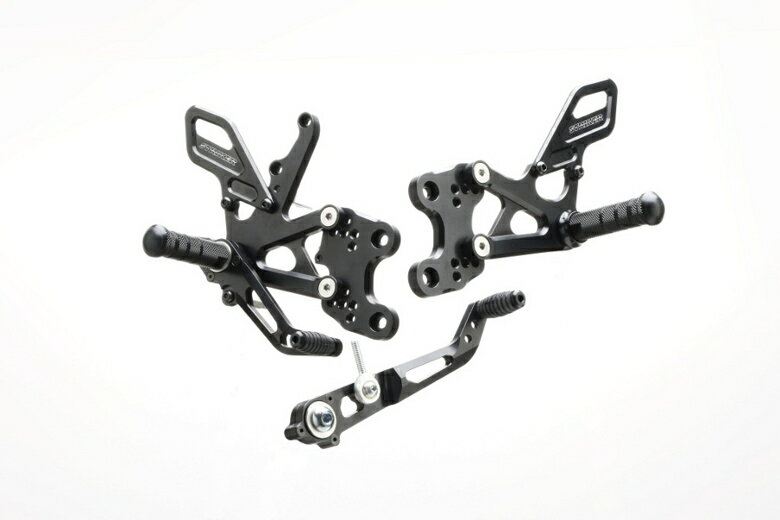 バイク用品 ステップストライカー ストライカー ステップキット BLK GSXR1000 R 17SS-AA2138B 4580363911572取寄品 セール