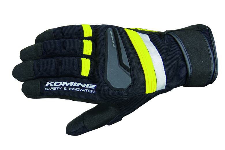 【コミネ】KOMINE GK-145 スーパーフィットレイングローブ BLK YEL ＃2XL■カタログ品番：P088-0769■メーカー品番：06-145■JAN：4582166567963適応車両：BLK／YEL ＃2XL メーカー品番[カタログ品番] ： 06-145 画像注意書き ： ■商品分類：バイク用品、オートバイ（モーターサイクル）パーツ ■カテゴリ：車、バイク、自転車 ＞ バイク ＞ バイクウェア ＞ グローブ ■対象：男性(メンズ)、女性(レディース) ■用途：ツーリング(ロングツーリング)、通勤、通学 ※号機番号と適応車種を必ずご確認のうえ、ご注文くださいますようお願い致します。ご不明点等は、ご注文前にお問合せください。 ※掲載商品と実際の商品との色合いが異なる場合がございます。ご了承の程、宜しくお願い致します。 ※商品は予告なく仕様の変更や販売を終了している場合がございますので予めご了承下さい。 ※画像は装着画像や塗装済みのイメージ画像の場合がございます。 ※画像に含まれる、小道具等は商品には含まれておりません。 ※画像は装着イメージです。車両本体は商品に含まれておりません。