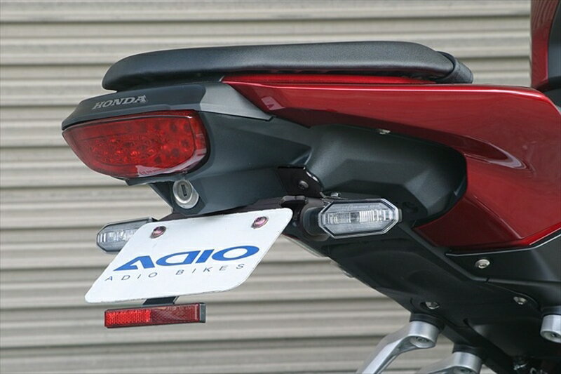 バイク用品 外装アディオ アディオ フェンダーレスキット スリムリフレクター付 CB250R 2BK-MC52 18BK41138 4582437432471取寄品 セール