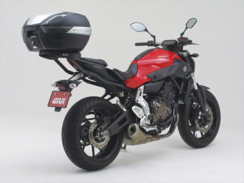 ジビ GIVI GIVI 2118FZ フィッティング MT07 92367 4909449465035 取寄品
