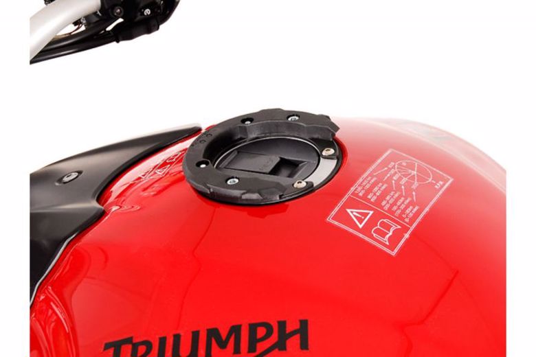 バイク用品 エスダブリューモーテック SWモーテック EVOタンクリング BMW TRIUMPH TRIUMPH 6穴TRT0064016000/B 4538792863481取寄品 セール