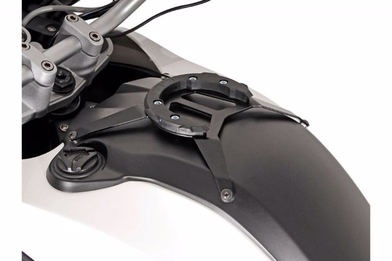 バイク用品 エスダブリューモーテック SWモーテック EVOタンクリング BMW アダプタータイプ(G650GS 11-15)TRT0064020500/B 4538792863559取寄品 セール