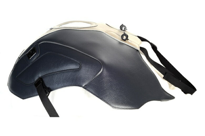 ■メーカー名：BAGSTER(バグスター) ■メーカー品番：1688B ■JAN：4548916570232 ・適応車両：R1200R 15-18 ヨーロッパのバイク文化が生んだタンクをカバーするための商品。幅広いカラーバリエーションで、愛車のイメージチェンジに最適です。タンクの保護はもちろん、専用タンクバッグのベースとしてもご使用いただけます。マグネット式の製品と違い、高速走行中にバッグが浮く心配はありません。色[カラー]：アンスラサイト/サンド 材質[素材]：PVC(合皮) 加工[有/無]：無 内容量[数量]：タンクカバー本体 型番：1688 備考：※仕様変更によりバックルの色が写真と異なる場合がございます。仕様のご指定はお受けできかねますのでご了承ください。 特記事項：合皮製のため装着後、車体に馴染むまでしばらく時間がかかります。特に給油口付近、フチの部分など若干浮いた状態になる場合がございますが、仕様ですので製品に問題はありません。タンクバッグ装着時、バッグのサイズ・車種によっては乗車姿勢やハンドリングに支障が出たり、カウルへの干渉が発生する場合がございます。乗車前には必ず運転操作に問題が無いかご確認ください。 使用上の注意：【取付時】タンクに砂等の異物が入っている場合、擦れてタンクに細かな傷が発生する可能性があります。洗車後タンクが乾いた状態で取り付けを行ってください。【お手入れ】定期的に取り外し、タンクとタンクカバーのクリーニング、およびメンテナンスを行ってください。汚れが気になる場合は、マイクロファイバーでふき取るか、中性洗剤を使用し、ぬるま湯で洗い流してください。万が一雨などで濡れた場合には、陰干しをして、乾燥した上でご使用ください。 ※画像注意書き ： 画像1： 画像2：※2021年10月頃よりバックル部の色がシルバーへ仕様変更されております。 画像3：※2021年10月頃よりバックル部の色がシルバーへ仕様変更されております。 画像4：※2021年10月頃よりバックル部の色がシルバーへ仕様変更されております。 画像5：※2021年10月頃よりバックル部の色がシルバーへ仕様変更されております。 画像6： 画像7： 画像8： 画像9： 画像10： ■カテゴリ：車用品・バイク用品 ＞＞ バイク用品 ＞＞ アクセサリー ＞＞ バッグ・ケース ＞＞ その他 ■分類：バイク用品,バイクパーツ（オートバイ/二輪車/モーターサイクル） ■有名バイク：ネイキッド,アメリカン,モタード,デュアルパーパス,レーサーレプリカ・スーパースポーツ,ツアラー/クルーザー,ミニバイク,ビッグスクーター,スクーター(原付バイク),ビジネスバイク,オンロード,オフロード,電動 ■キーワード：ツーリング(ロングツーリング),通勤,通学,ソロ,街乗り