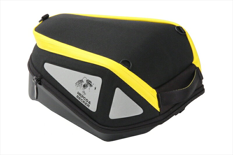 ■メーカー名：ヘプコアンドベッカー■メーカー品番：640810 00 07■必ずお読みください：タンクバッグ/容量7L-12L 可変式 /サイズ240x320x170 230 mm/別途タンクリングをお求めください。/アダプタ装着のために穴あけ加工が必要です。積載重量：3kgタイプ：ROYSTER ロイスター色[カラー]：ブラック/イエロー Zipサイズ：H:170-230xW:240xD:320 mm 重量[キログラム]：1.2kg材質[素材]：1200Dポリエステル加工[有/無]：取付の際は、フィッティングキットの装着の為、バッグに穴あけ加工が必要です。仕様：一体型防水インナーバッグ/ロールトップ仕様/止水ファスナー/容量可変機能内容量[数量]：1個付属品：タンクリング用レシーバー 品番：506000 容量[リッター]：7L-12L防水機能：本製品は、防水性能を高めていますが「完全防水仕様」ではございません。雨天走行時・雨天での屋根のない屋外の放置時には、バッグ内に水が浸入する可能性があります。濡らしたくないものを収納する場合は、養生を推奨いたします。幅：240mm高さ：170-230mm奥行 引き ：320mm備考：取り付けには、ヘプコ＆ベッカー製の車種専用タンクリングフィッティングもしくは、汎用タンクリングフィッティングが必要です。※使用上の注意：タンクバッグの積載重量・車体の積載上限以上の積載をしないでください。走行中にバッグ内の積載物が動かないように積載してください。オプション：品番：640807-0001，640809-0001，506300，7105590，7105591■関連商品：品番：506000 ※型番をご確認の上、メーカーHPやカタログ等内容を必ずご確認下さい。 ■カテゴリ：車用品・バイク用品 ＞＞ 車用品 ＞＞ パーツ ＞＞ ケース（バッグ）＆キャリア ＞＞ 車両用ソフトバッグ ■分類：バイク用品,バイクパーツ（オートバイ/二輪車/モーターサイクル） ■有名バイク：ネイキッド,アメリカン,モタード,デュアルパーパス,レーサーレプリカ・スーパースポーツ,ツアラー/クルーザー,ミニバイク,ビッグスクーター,スクーター(原付バイク),ビジネスバイク,オンロード,オフロード,電動 ■キーワード：ツーリング(ロングツーリング),通勤,通学,ソロ,街乗り