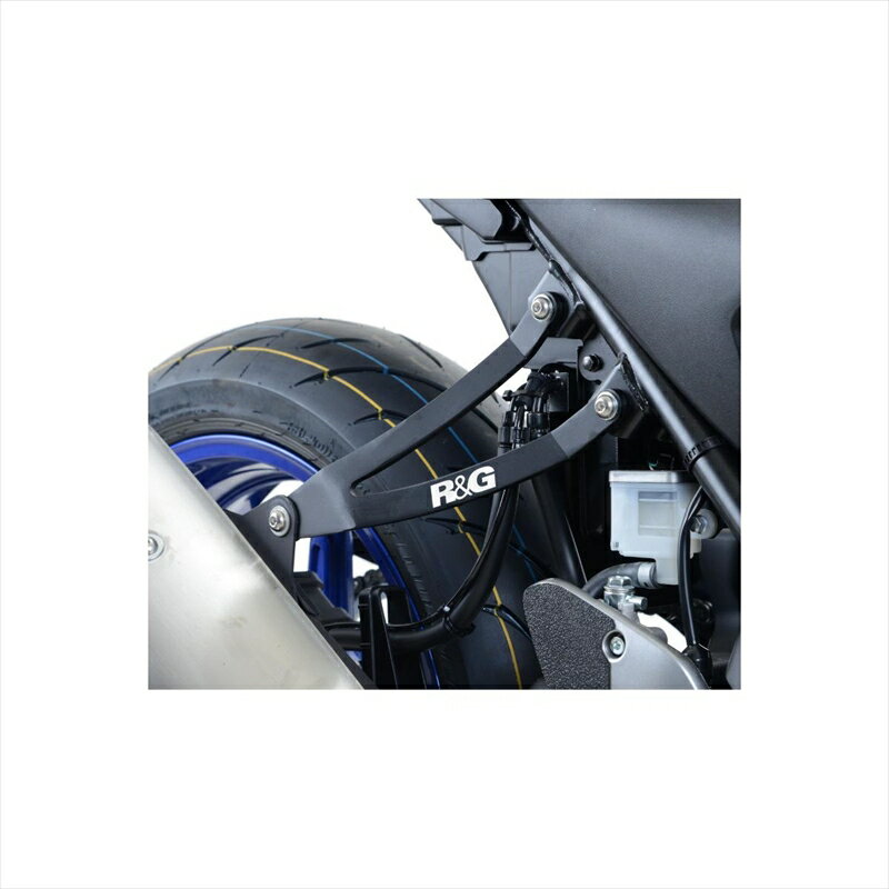 【R&G(アールアンドジー)】R＆G エキゾーストハンガー ブラック SV650 16- SV650X 18-■カタログ品番：P070-9076■メーカー品番：RG-EH0071BK■JAN：4573382053873適応車両：SV650 16-／SV650X 18- 素材 ： アルミニウム 色 ： ブラック SV650 (16-) ブラック タンデムステップを共用している純正エキゾーストハンガーのタンデムステップを取り外し、R&Gエキゾーストハンガーに取り替えるだけで、軽量化とシート周りのスリム化に役立ちます。 サーキット走行される方にぜひお勧めです。 画像注意書き ： ■商品分類：バイクパーツ、オートバイパーツ（モーターサイクル） ■カテゴリ：車、バイク、自転車 ＞ バイク ＞ マフラー ＞ その他ステー、バンド、スプリング ■対象：男性(メンズ)、女性(レディース) ■キーワード：ツーリング(ロングツーリング)、通勤、通学 ※号機番号と適応車種を必ずご確認のうえ、ご注文くださいますようお願い致します。ご不明点等は、ご注文前にお問合せください。 ※掲載商品と実際の商品との色合いが異なる場合がございます。ご了承の程、宜しくお願い致します。 ※商品は予告なく仕様の変更や販売を終了している場合がございますので予めご了承下さい。 ※画像は装着画像や塗装済みのイメージ画像の場合がございます。 ※画像に含まれる、小道具等は商品には含まれておりません。 ※画像は装着イメージです。車両本体は商品に含まれておりません。