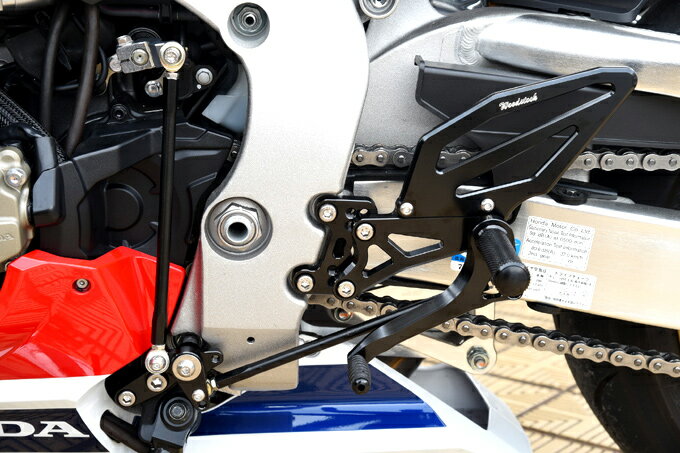 バイクパーツWOODSTOCK(ウッドストック) バックステップキット オールBLK WBS-H13-BB4549950515142CBR1000RR 17-