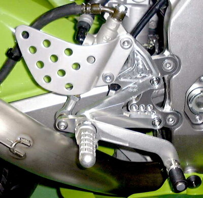 バイクパーツBEET(ビート) ハイパーバンク 固定式 SLV 0111-K67-204582346450870ZX6R/RR 03-04