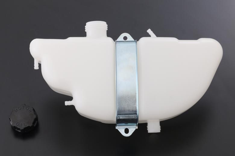 【5日前後で発送】バイクパーツPMC(ピーエムシー) オイルタンク 147-2214589641346358H2