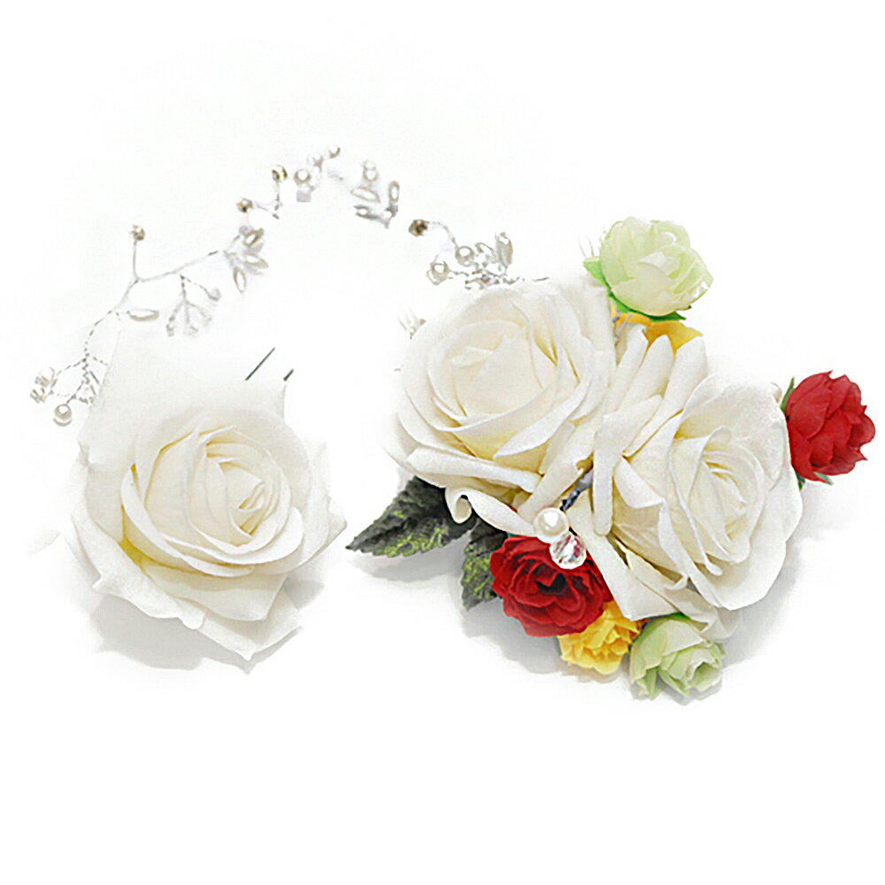 髪飾り 成人式 振袖 袴 和装 豪華2点セット 赤 白 薔薇 バラ 花 パールビーズ ガラスビーズ ヘアアクセ かんざし 簪 ヘッドドレス 卒業式 結婚式 入園式 卒園式 謝恩会 七五三 浴衣 パーティー ハンドメイド かわいい お洒落 派手 大きい レトロ 豪華 和柄 9-4799a サイズ表 &nbsp; cm サイズ 《大きい花》：縦 約9cm × 横 約8cm × 高さ 約8cm 《小さい花》：縦 約6cm × 横 約5cm × 高さ 約4cm　 ※飾り部分のみ計測しています。Uピン・コームは含まれません。 ※和柄部分は色の出方に違いが有る場合がございます。 商品詳細 ■素材 　　造花　・　パールビーズ　・　ガラスビーズ　・　チャーム付き　・　金属　・　コーム　・　Uピン　・　共箱付き ■詳細 　ハンドメイド　・　2点セット ■カラー 　上品な白 鮮やかなピンク 赤 落ち着いたライトグリーン など ■合せる着物 　振袖 小紋 紬 浴衣 袴 など ■着用シーン 　成人式 前撮り 卒業式 結婚式 謝恩会 入学式 卒園式 入園式 七五三 お宮参り お茶会 お祭り パーティー 観劇 映画鑑賞 状態 ■新品・未使用品 コメント ウエディングにもおススメ！ ブーケをつなぐ華奢なチャームが魅力のお花髪飾り！！ ふんわりとした優しい色合いの白の薔薇。 周りには上品な赤や可愛らしい黄色と黄緑色の造花が華やかに咲き、 ふたつのブーケをつなぐチャームは、 ガラスビーズやパールビーズが女性らしく輝きます。 チャーム部分はワイヤーになっていて、 お好みの形に変形させることができるので、 サイドに寄せてお顔回りを飾ったり、 お花を左右に散らして、チャームをバックカチューシャのようにしても素敵！ ヘアスタイルを選ぶことなく、 いろいろな使い方ができます。 お子様から大人の女性まで、年齢を問わずご使用でき、 定番の赤の髪飾りは長く使用できます。 晴れの日の装いにプラスしてみてはいかがでしょうか。 髪飾りをつけて、オシャレなトータルコーディネートの完成です。 大切な日の特別な装い。 とびっきり素敵なあなたで思い出を彩りましょう！ 415/898 w304-341 white-red kato　91309102