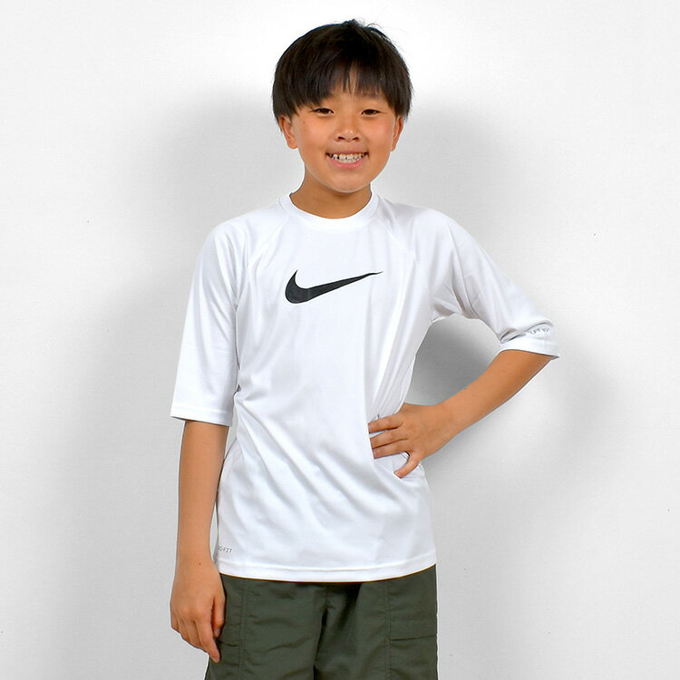 ラッシュガード NIKE ナイキ キッズ 男の子 半袖 子供 フードなし かぶり 130 140 150 160cm NESSD828 N100 白 ホワイト ソリッドショートスリーブハイドロガード Tシャツ 水着 ジュニア ボーイズ UVカット UPF40+ 速乾 日焼け止め 紫外線対策 おしゃれ シンプル ブランド