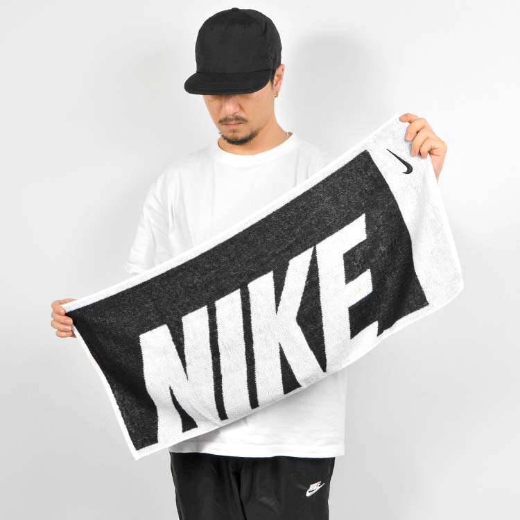 スポーツタオル Nike ナイキ 単品 パイルタオル フェイスタオル 80 35cm ブランド 1枚入り 四角 ジャガード パイル地 綿100 コットン スポーツ かっこいい スポーツ ジム ヨガ ランニングバッグ ウォーキング 黒 ブラック おしゃれ 大人 部活 Tw2518 箱付きの評判