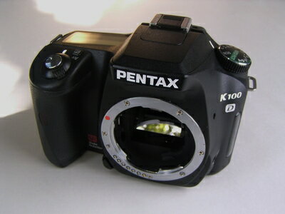 【中古】 PENTAX デジタル一眼レフカメラ K100D レンズキット DA 18-55mmF3.5-5.6AL付き