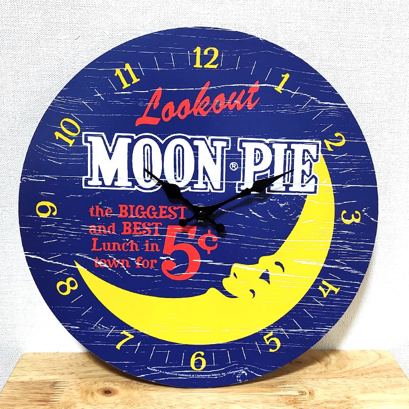 楽天Zippoタバコケース 喫煙具のハヤミ掛時計 Moonpie ウッド クロック ムーンパイ 壁掛け アメリカン 雑貨 アンティーク インテリア かわいい お菓子 ブルー ネイビー イエロー カフェ お店 店舗 可愛い