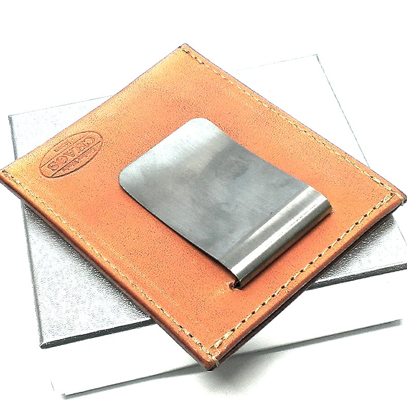 Zippoタバコケース 喫煙具のハヤミのマネークリップ シェリダンクラフト 本牛革 手彫り Leather Works カオス 薄型 日本製 コンパクト 収納 財布 ハンドメイド カードケース 彫刻 Money Clip おしゃれ 国産 ブランド かっこいい メンズ 高級 ギフト｜アングル3