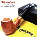 商品詳細 【TALAMONA Pipes ブラス ウイスキー BT】 「タラモナ パイプ」作家のパオロ・クロッシによるイタリア製ハンドメイドパイプです。 ボウルには天然木を使用しており、スムース仕上げの鮮やかな木目が美しい逸品。 コリネーリオ・タラモナの再来と呼ばれるパイプアーティストPaolo Croci（パオロ・クロッチ）の芸術性が味わえる仕上がり。 また、こちらのパイプは吸い口とボウルをつなぐ金具部分は真鍮製となっております。 専用の保存袋とボックス付きで、プレゼントにも大変おすすめです。 -TALAMONA- 1930年代、イタリアCornelio Talamona（コリネーリオ・タラモナ）は、その芸術性溢れる作風で瞬く間に愛煙家垂涎のブランドへと駆け上がる。その後、Cesare Talamona（チェザーレ・タラモナ）へと引き継がれた伝統は、イタリアパイプシーンを席巻し、全盛期を誇る。2010年惜しまれつつも消滅してしまうが、コリネーリオ・タラモナの再来と呼ばれるパイプアーティストPaolo Croci（パオロ・クロッチ）が、その芸術性により見事復活を遂げた。Made in Italyでのみ味わえる美しさが堪能できる珠玉の“Handmade Pipe”である。 サイズ 約長さ136×高さ50×幅35mm ボウル内 約火皿径20×深さ31mm 重さ 約51g 材質 ブライヤー/エボナイト/真鍮 ブランド タラモナ 文字刻印 handmade Croci Paolo ITALY TALAMONA Brass Whiskey 付属品 専用BOX/保存袋 パッケージ、保存袋のデザインは変更になる場合がございます。 備考 天然木を使用しておりますので、1点1点木目や色合いが若干異なります。