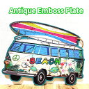 【20%OFF!スーパーSALE対象】ブリキ看板 壁飾り ビーチワゴン アメリカン 吊り下げ カラフル 車 かっこいい サーフボード かわいい BEACH Wa...