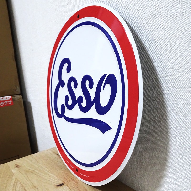 ブリキ看板 ラウンドエンボスメタルサイン Esso ガレージ プレート 可愛い 壁飾り 正規ライセンス品 アメリカン エッソ かわいい 店舗 雑貨 インテリア おしゃれ [3]