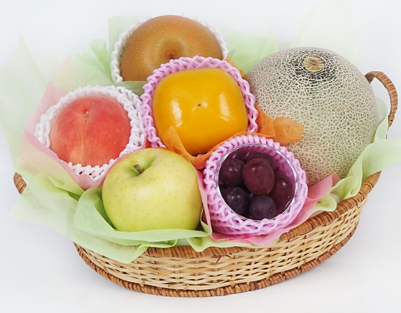 【旬のフルーツギフト カゴ盛りB】御祝 快気祝 御礼 お見舞い 粗品 内祝 出産祝い お供 志 誕生日 季節の果物 旬 くだもの 送料無料のサムネイル