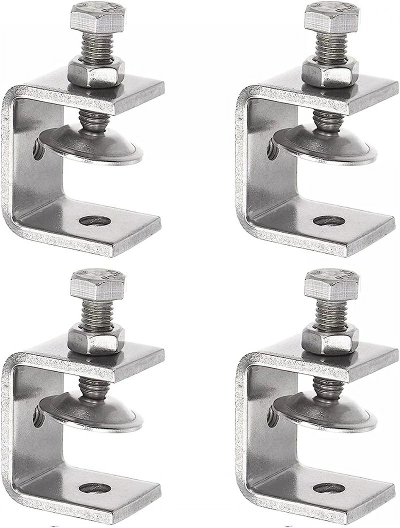 クランプ範囲：16〜25ミリメートル、口開き30ミリメートル、このC型クランプは木工、溶接機、建設作業員向けに設計されています。 ようと：一般的クランプニーズに加え、組立、固定、金属加工接着、木彫り、溶接、そして建設作業員の設計にも適しています。 耐久性：ステンレス製で、U字クランプの厚さは4.6ミリメートルで非常に丈夫で、破損しにくいです。 クランプ 取り付けが容易です - 調整可能な位置決め用のネジを使用しており、必要に応じてネジを調整できるため、操作が簡単です。 クランプ 木工や溶接作業に用いる、回転する際に破損を防ぐために均等な圧力をかける特殊なクランプパッド。