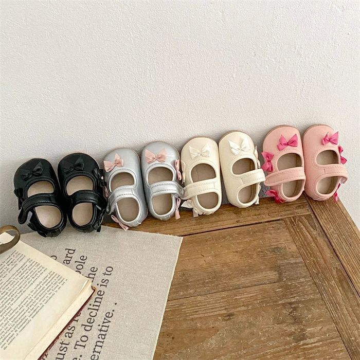 可愛い 赤ちゃん 祝い 入園 リボン 履きやすい キッズ靴 子供靴 フォーマル靴 4色揃い 女の子 ファース..