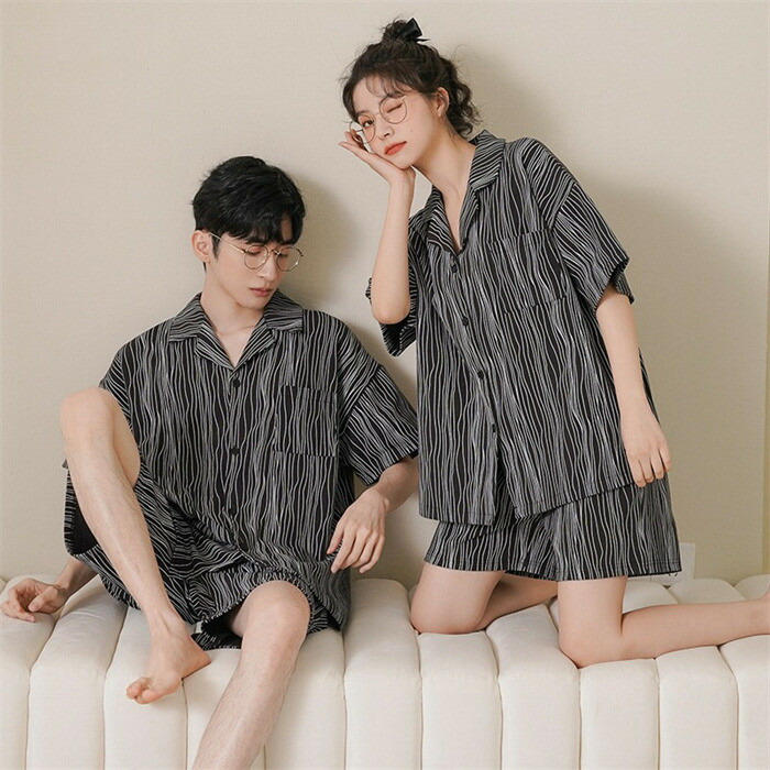 【時間限定全品10%OFF】ペアパジャマ 春夏 おしゃれ カップル ルームウェア 半袖 上下セット tシャツ＆ショートパンツ パジャマ 寝間着 寝巻き 単品売り pajamas 20代30代40代50代 綿 彼女 彼氏 夫婦 透けにくい お揃い 大きなサイズ