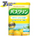 「バスクリン バスクリン レモンの香り 600g 」は株式会社ホームセンターセブンが販売しております。メーカーバスクリン品名バスクリン レモンの香り 600g 品番又はJANコードJAN:4548514153110サイズ■パッケージ寸法：縦156×横110×パッケージ奥行または厚み70mm重量-商品説明バスクリンだけの「粒」の独自技術。アロマのツブサイズを2倍（従来バスクリン比：大きさ）に大きくなった粒が、じわじわ溶けて香り長続き、湯の中にしっかり溶け込み、フレッシュ感が長続きします。「レモン・菖蒲・カモミール・新茶」の香りを新開発し、「ゆず・森・ラベンダー・ジャスミン・ベルガモット・ポピー」の香りは天然香料成分増量配合（従来バスクリン比）することで、香りの本物感を強化しました。有効成分温泉ミネラル成分（乾燥硫酸ナトリウム）を増量配合（ 従来バスクリン比）温浴効果を高めて血行促進、毎日の疲れ・冷え・肩こり腰痛に効果的です。●さわやかなレモンの香り● レモンイエローのお湯(透明タイプ)●「エコキュート」使用OKの入浴剤です。●効能：疲労回復、冷え症、肩のこり、腰痛、神経痛、リウマチ、痔、荒れ性、あせも、しっしん、にきび、ひび、しもやけ、あかぎれ、うちみ、くじき■成分(有効成分)乾燥硫酸ナトリウム、炭酸水素Na(その他の成分)L-グルタミン酸ナトリウム、ホホバ油、無水ケイ酸、デキストリン、アラビアゴム、ヒドロキシプロピルセルロース、香料、黄4、黄202(1)、青1、粘度調整剤■発売元：バスクリン■商品区分：医薬部外品■原産国：日本※パッケージ、デザイン等は予告なく変更される場合があります。※画像はイメージです。商品タイトルと一致しない場合があります。《入浴剤 バスタイム　医薬部外品》原産国：広告文責：株式会社ホームセンターセブンTEL：0978-33-2811