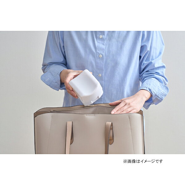 ホームセンターセブンの手首式血圧計 ホワイト IBPM-WA04-W アイリスオーヤマ [体調管理 健康管理 血圧管理 簡単測定 大きな字]｜アングル3