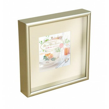 ※パッケージ、デザイン等は予告なく変更される場合があります。※画像はイメージです。商品タイトルと一致しない場合があります。エレガントなシャンパンゴールドカラーのボックス型フレームです。サイズ161×161mm(外寸)個装サイズ：17.5×1...