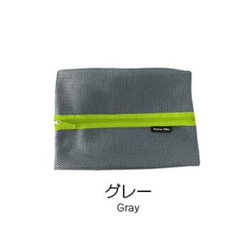 ※パッケージ、デザイン等は予告なく変更される場合があります。※画像はイメージです。商品タイトルと一致しない場合があります。口が大きく開いてふっくら膨らむ。収納力抜群。通気性の優れたメッシュ素材のポーチ。トラベルポーチ、小物ポーチとしても大活躍。取扱い上の注意: 長くご愛用頂く為、以下のような点にご注意ください。(1)素材およびプリントの性質上、洗剤や水の丸洗いは素材の損傷や色落ちの原因となりますので洗濯はお避け下さい。(2)汚れた場合は、濡れた布でその部分を軽く拭き取るかブラシ等で汚れを払い落としてください。(3)製品が濡れた場合は、乾いた布で水気を拭き取り、陰干しにしてください。濡れたまま長時間放置しますと、色落ちやカビの原因となります。(4)濡れたものを直接入れることは他の物への色移りの原因となる恐れがありますのでお避け下さい。(5)火気に近づけたりアルコール系溶剤の使用は色落ちの原因となりますのでお避け下さい。(6)輪染みの原因となりますので、水濡れにはご注意下さい。サイズ横36×縦25cm個装サイズ：25×36×1cm重量約100g個装重量：100g素材・材質ポリエステル生産国中国広告文責:株式会社ホームセンターセブンTEL:0978-33-2811※パッケージ、デザイン等は予告なく変更される場合があります。※画像はイメージです。商品タイトルと一致しない場合があります。fk094igrjs