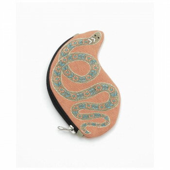 東京かんかん ヘビ刺繍ポーチ M26-2685【配送方法:メール便/同梱不可/代引不可/日時指定不可】【北海道・沖縄・離島は配達不可】