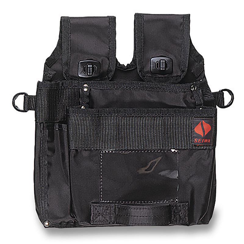 様々な作業に対応できるように、5つのポケットと3つのフック掛け、カードケースを付けました。ポケット部は両サイドにファスナーを付け、左右どちらからでも出し入れが可能です。【サイズ】横(mm):240 縦(mm):275【材質】本体/防水性ナイロン、ABS樹脂、ポリエステル【仕様・タイプ】防水タイプ