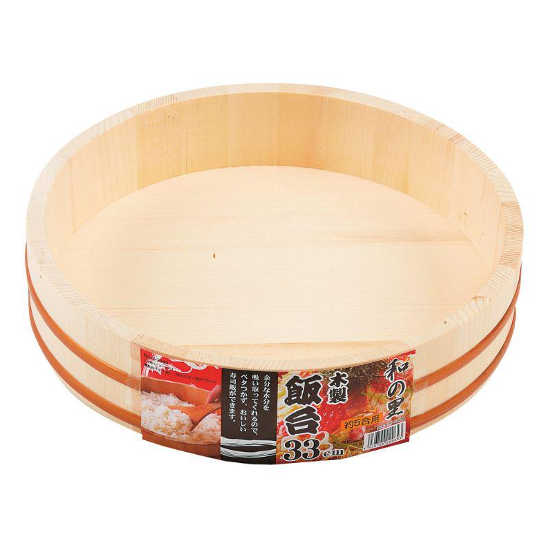 ●お寿司だけでなく、木製器としてそうめんを入れたり、お刺身をもったりして、和の雰囲気を楽しめる●天然木製なので余分な水分を吸い取り、ベタつかず、美味しい寿司飯ができる●製品サイズ（約）／外径330×75mm●製品重量（約）／680g●材質／天然木（白松系スプルス） 枠：ポリプロピレン●その他／内径：約30.5cm●原産国／中国