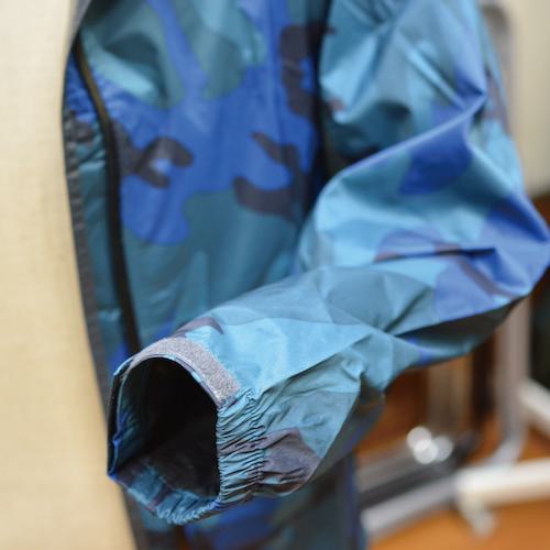 ■トオケミ 迷彩カイロスストレッチレインスーツ 迷彩ブルー〔品番:7909CMBLUEL〕【3238295:0】[送料別途見積り][掲外取寄][店頭受取不可]