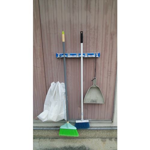 ホームセンターバロー　楽天市場店の■YUYPRO カチッとほうきキャッチャーマグネット4本用〔品番:YCH001〕【3701731:0】[店頭受取不可]｜アングル2