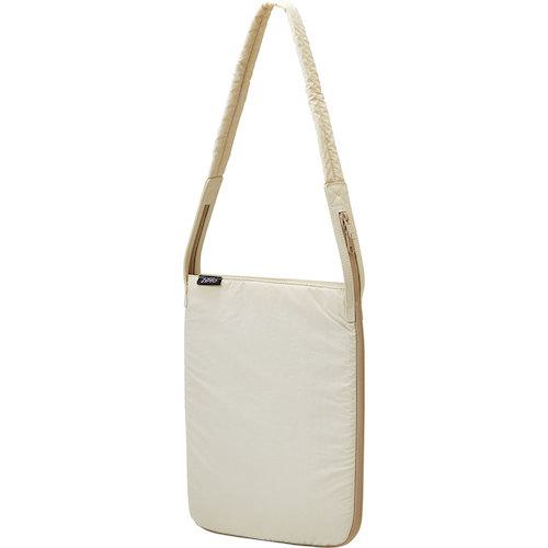 ■KING JIM キャリングバッグ マチがひろがるPCトート「ジプト」 11.6インチ対応 ナイロン ベージュ〔品番:8440BE〕【5823503:0】[送料別途見積り][掲外取寄][店頭受取不可]