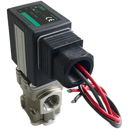 《メーカー》CKD（株）《品番》FFB-4210A4H3E3-B《特長》●多種流体にマルチフィットした2ポートの電磁弁です。●各種用途で求められる機能を標準装備し、ひとつのシリーズで多様な流体に対応するバルブです。●長寿命化による廃棄物の削減と省電力化によるCO2排出量の削減により、カーボンニュートラルに貢献します。●ドライエアでも一般エアと同等の耐久性を実現しました。●流路部の耐食性を向上させました。●構成部品の一体成型により、溶接レスとなっています。●耐圧容器構造を採用し、コイル交換時の外部漏れリスクを削減します。●静音構造をとり、金属音を低減しました。●医療設備・研究室など、静かな環境でも安心してご使用いただけます。●コイルが360度回転し、設置に自由度があります。《用途》●多種流体のON/OFF制御に《仕様》●接続口径:Rc3/8●電源(V):DC24V●使用圧力(MPa):0〜0.4●使用流体:圧縮空気・乾燥エア・水・油・低真空※3●流体温度(℃):-10〜60（凍結のないこと）　●Cv値:0.56●音速コンダクタンス(C[dm［［の3乗］］/(S・bar)]):1.8●幅(mm):83.5●奥行(mm):56●高さ(mm):116●オリフィス径(mm):φ4●ボディ材質:ステンレス●シール材質:NBR●耐熱クラス:クラス130(B)●コイルオプション:コンジット(G1/2)●耐圧（水圧）（MPa）:1.5●周囲温度（℃）:-10〜60●雰囲気:腐食性ガス、爆発性ガスのない場所●弁座漏れ（[[CM3]]/min（ANR））（空気にて）:0.2以下●取付姿勢:自在●保護構造:IP65●皮相電力（VA）:7《仕様2》●NO(通電時閉)形●取付板［［1］］:FFG-4［［1］］-B-MOUNT-PLATE-KIT《原産国（名称）》日本《材質／仕上》《セット内容／付属品》《注意》●中真空でご使用の場合は、OUTポート側を真空引きしてください。●低真空［1.33×10＾2Pa（abs）］で使用可能ですが、弁座漏れは0.2[[CM3]]/min（ANR）以下となります。●（正圧時の弁座漏れ量）。●低真空でご使用の場合は使用圧力の下限が1.33×10^2Pa(abs)となるため、上限は0.1Mpa低くなります。●取付板、パネル取付板は製品添付です。《JANコード》《本体質量》691.0g※こちらの商品は送料無料対象外です。※「送料無料」と表示されても別途送料が必要となりますのでご注意ください。CKD　直動式2ポート電磁弁（マルチフィット［［R上］］）〔品番：FFB-4210A4H3E3-B〕[注番:5879110][本体質量：691.0g]《包装時基本サイズ：××》〔包装時質量：〕分類》空圧用品》空圧・油圧機器》電磁弁☆納期情報：取寄管理コード(005) メーカー直送品 (欠品の場合有り)