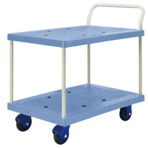 《メーカー》（株）ヨドノ《品番》301PC《特長》●●軽くて扱いやすく、衝撃に強い台車です。●静音キャスターを使用しておりますので、静かに走行できます。《用途》●●各種運搬作業用に。《仕様》●均等荷重(kg):300●色:ブルー●長さ(mm):900●幅(mm):600●ハンドル高さ(mm):950●キャスター径(mm):130《仕様2》《原産国（名称）》非公開《材質／仕上》●●荷台:ポリプロピレン（PP）●ハンドル:スチール●車輪:ゴム《セット内容／付属品》《注意》《JANコード》4582287320782《本体質量》0.0g※こちらの商品は送料無料対象外です。※「送料無料」と表示されても別途送料が必要となりますのでご注意ください。ヨドノ　樹脂製フレッシュカー　2段式〔品番：301PC〕[注番:6012995][本体質量：0.0g]《包装時基本サイズ：××》〔包装時質量：〕分類》搬送機器》運搬台車》樹脂製台車☆納期情報：取寄管理コード(903) 掲載外商品
