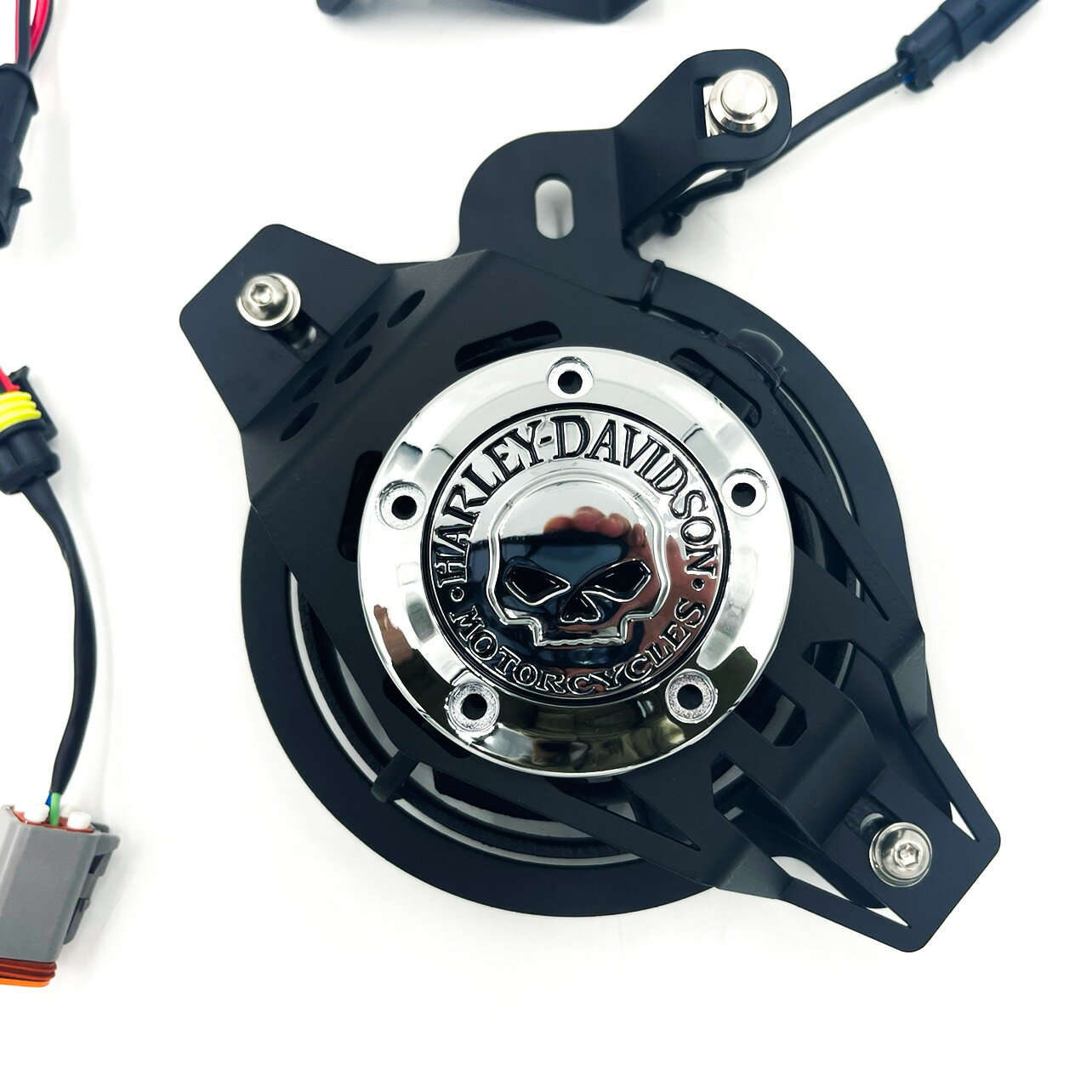 カウベルホーン装着車用シリンダーヘッドクーラーマットブラック【WMW】WMW-CHC02