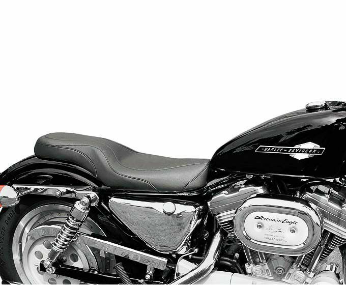 【マスタング】76374 デイトリッパー・シート　3.3ガロンタンク装着車 2004〜2021 スポーツスター