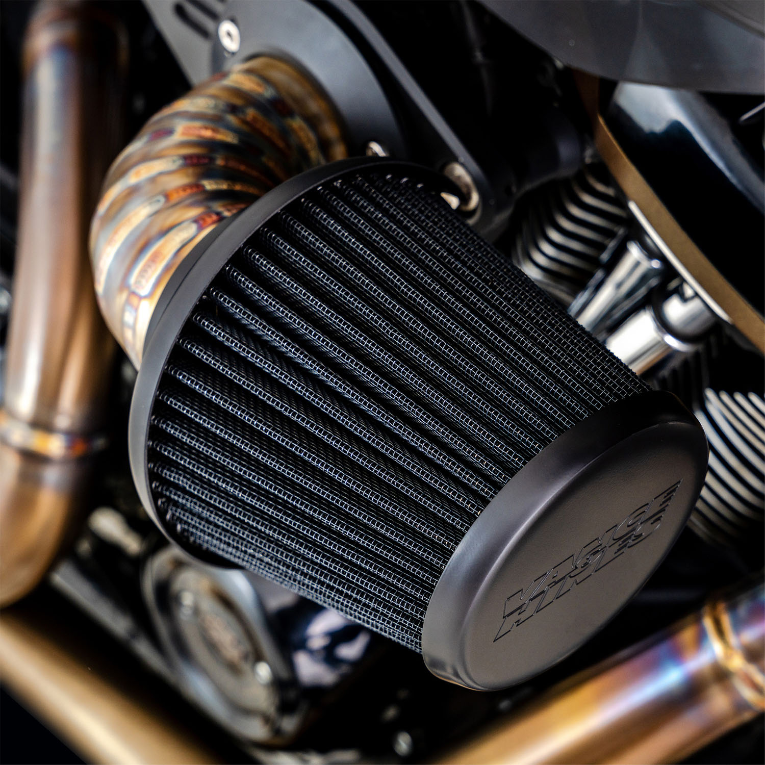 M8ツーリング、ソフテイル VO2ファルコン エアクリーナー ステンレス 【バンス＆ハ...