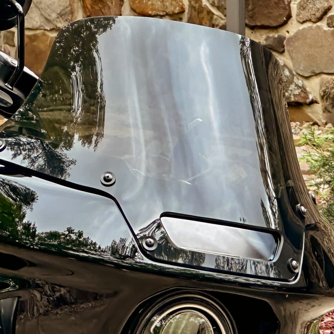 ローライダーST ベント付ウィンドシールド スモール (ダークグレー) Clearview Shields