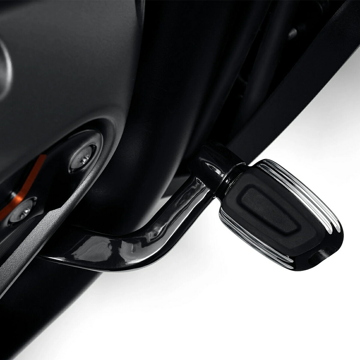 ハーレー純正 ナイトスター RH975、スポーツスターS エンパイア リアブレーキペダルパッド ブラック/マシンカット 50600518