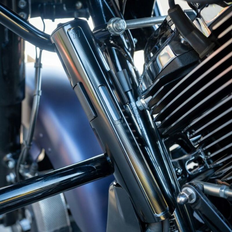 2024以降 ツーリング クーラントリザーバーカバー (グロスブラック) コドリン