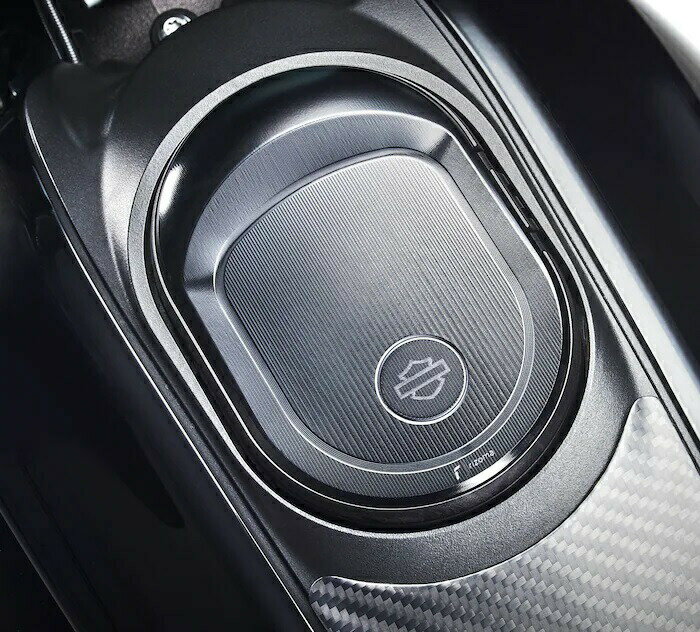 ��61301193�� �ϡ��졼���� HARLEY-DAVIDSON BY RIZOMA ���㡼���ɥ����饤�֥磻�䡼��ǥ�Harley-Davidson by Rizoma LiveWire Charge Door