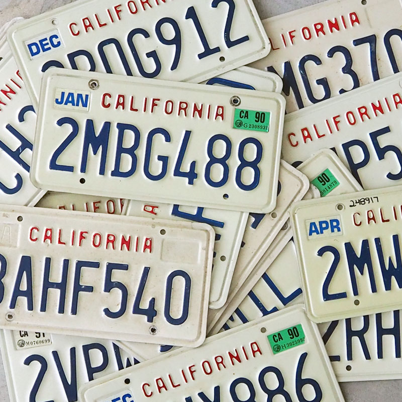 カリフォルニア ナンバープレート California License Plate CAL-01 カリフォルニア州 アメリカ USED ライセンス プレート ヴィンテージ アメリカン雑貨 インダストリアル メール便