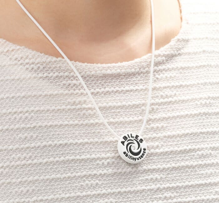 【ネコポス】【送料無料】ユニカ ABILES NANO アビリス ナノ ネックレス 健康アクセサリー スポーツネックレス アビリスナノ ブラックアイ BLACK EYE ブレス ブラックアイナノ 丸山式コイル アスリート スポーツ スポーツ選手 電磁波対策 グッズ おすすめ 人気 通販 販売 2