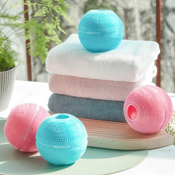 UNICARE ユニケア ドクターランドリー 洗濯ボール×2個セット 洗濯用品 シリコン エコ 洗剤 ECO ホコリ 髪の毛 ペットの毛 ゴミ取り 洗濯物 洗濯槽 ドラム式 縦型 洗濯機 熱湯消毒 電子レンジ消毒 誕生日 バースデー プレゼント ギフト 贈り物 お祝い 贈答品 おすすめ 人気