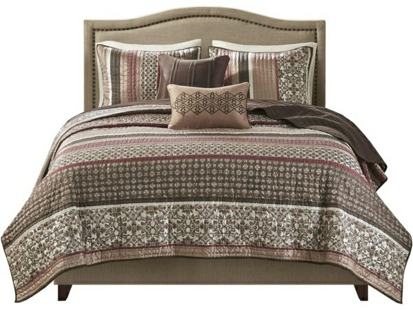 【キング】 Madison Park マディソンパーク Jacquard キルト5点セット (フローラル・レッド) 264×238cm 薄手掛け布団1枚&枕カバ...