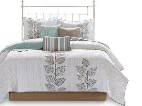 【クイーン】 Madison Park マディソンパーク Caelie キルト6点セット (リーフ・ブルー) 228×228cm 薄手掛け布団1枚&枕カバー2枚...